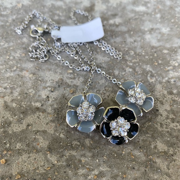 None Jewelry - SOLD 2/$16 Dainty Floral Silver Toned Necklace